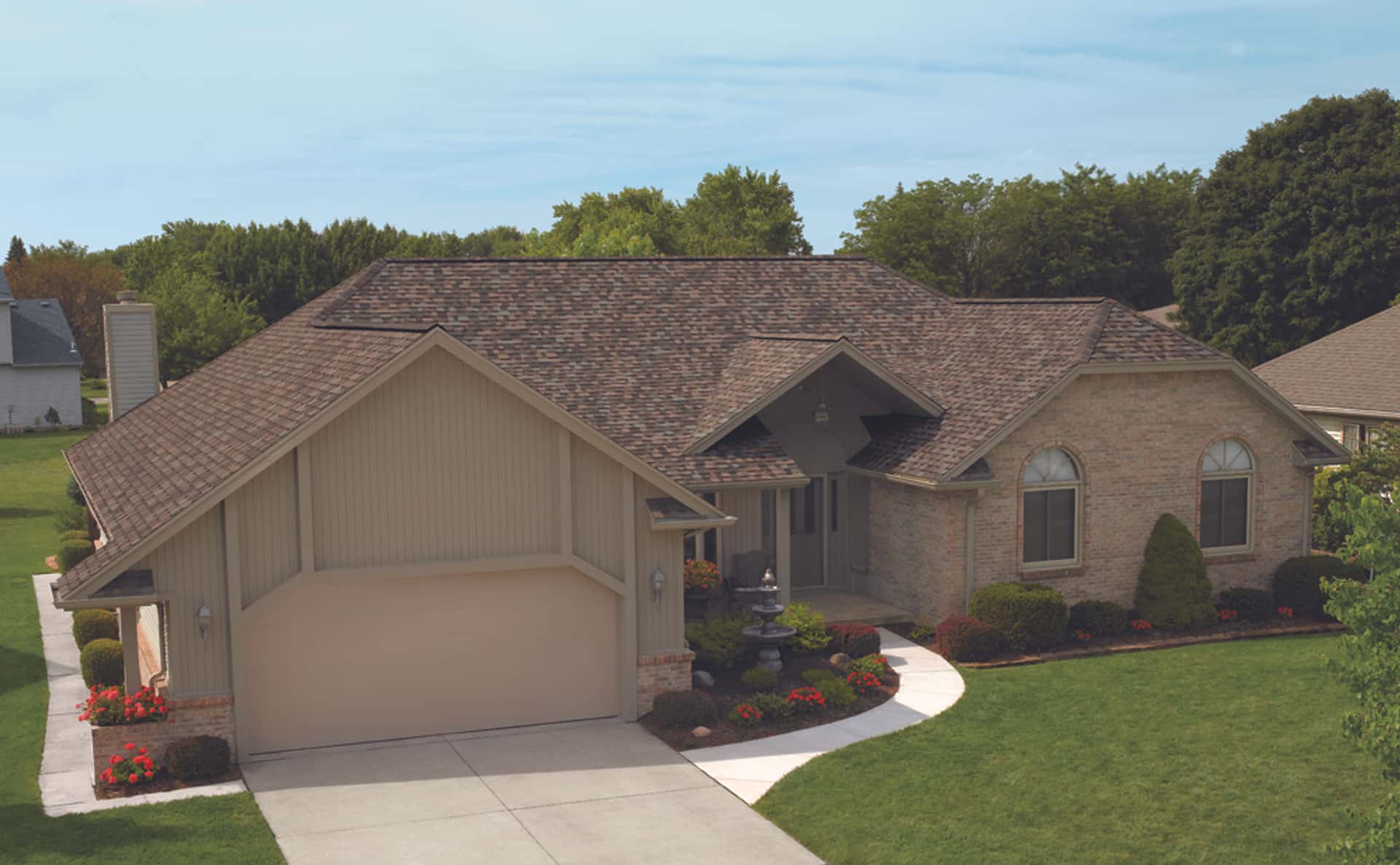 Owens Corning TruDefinition® Duration® Designer Aged Copper Beauty Shot