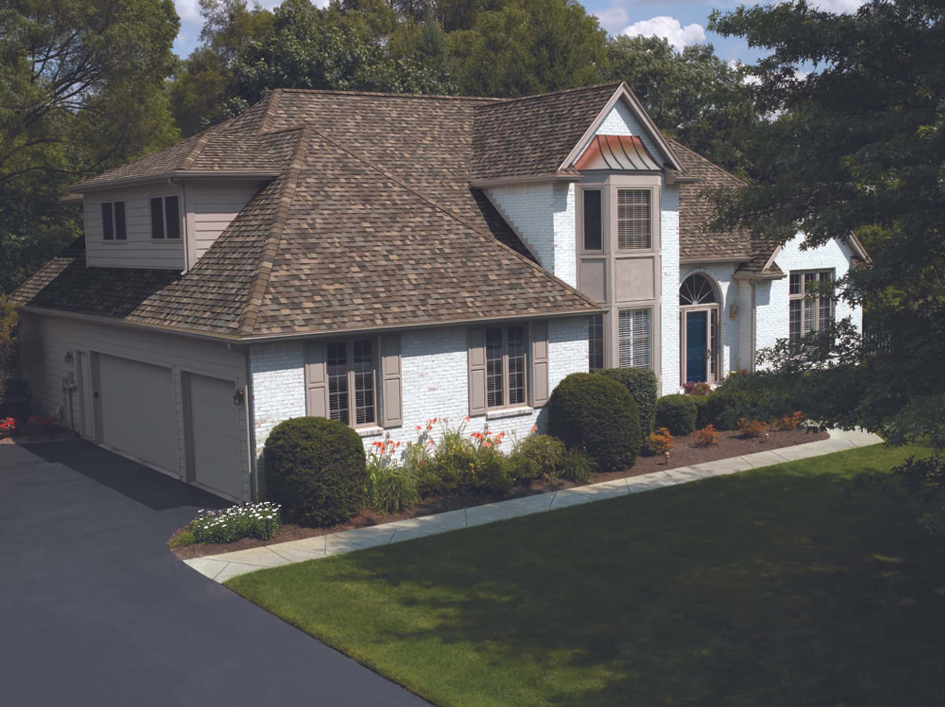 Owens Corning TruDefinition® Duration® Designer Sand Dune Beauty Shot